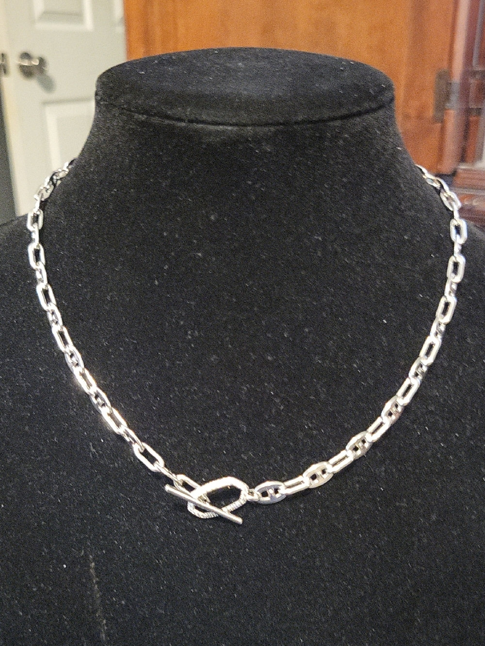 Kendra Scott "Elisa" Toggle Silver Link Chain Necklace - Picture 2 of 5